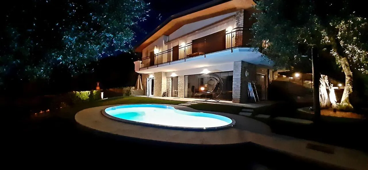 Villa Mimosa-Con Piscina E Vista Lago Brenzone sul Garda 0*,  Italy